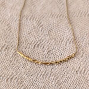 Vintage Monet Gold Tone Twist Bar Necklace